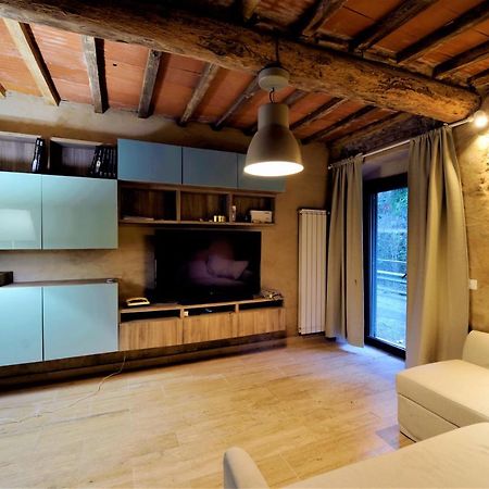 Incantevole Casa Sul Fiume, Relax E Natura Ai Piedi Della Alpi Apuane Massa Kültér fotó