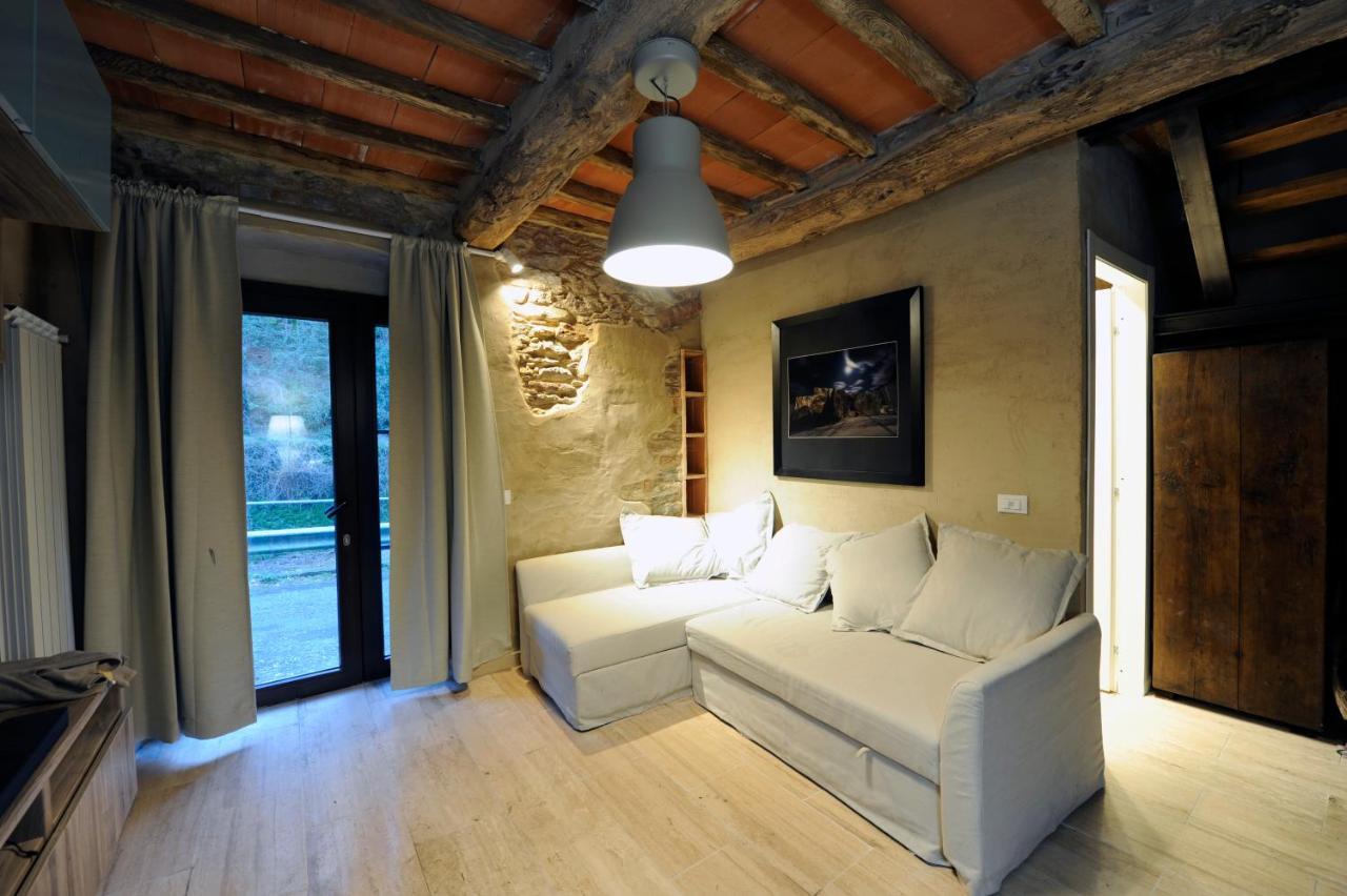 Incantevole Casa Sul Fiume, Relax E Natura Ai Piedi Della Alpi Apuane Massa Kültér fotó