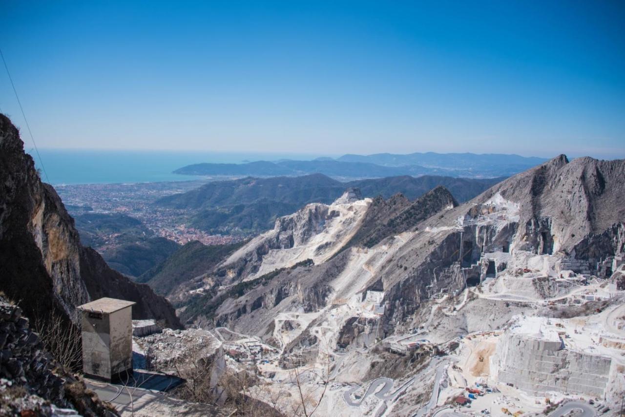 Incantevole Casa Sul Fiume, Relax E Natura Ai Piedi Della Alpi Apuane Massa Kültér fotó