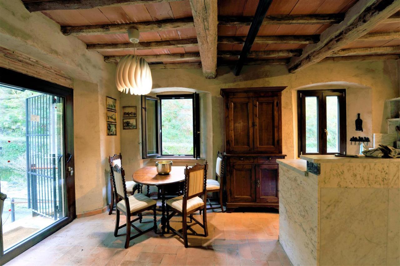 Incantevole Casa Sul Fiume, Relax E Natura Ai Piedi Della Alpi Apuane Massa Kültér fotó