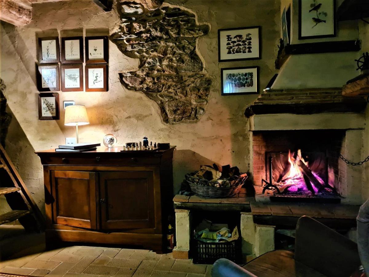 Incantevole Casa Sul Fiume, Relax E Natura Ai Piedi Della Alpi Apuane Massa Kültér fotó